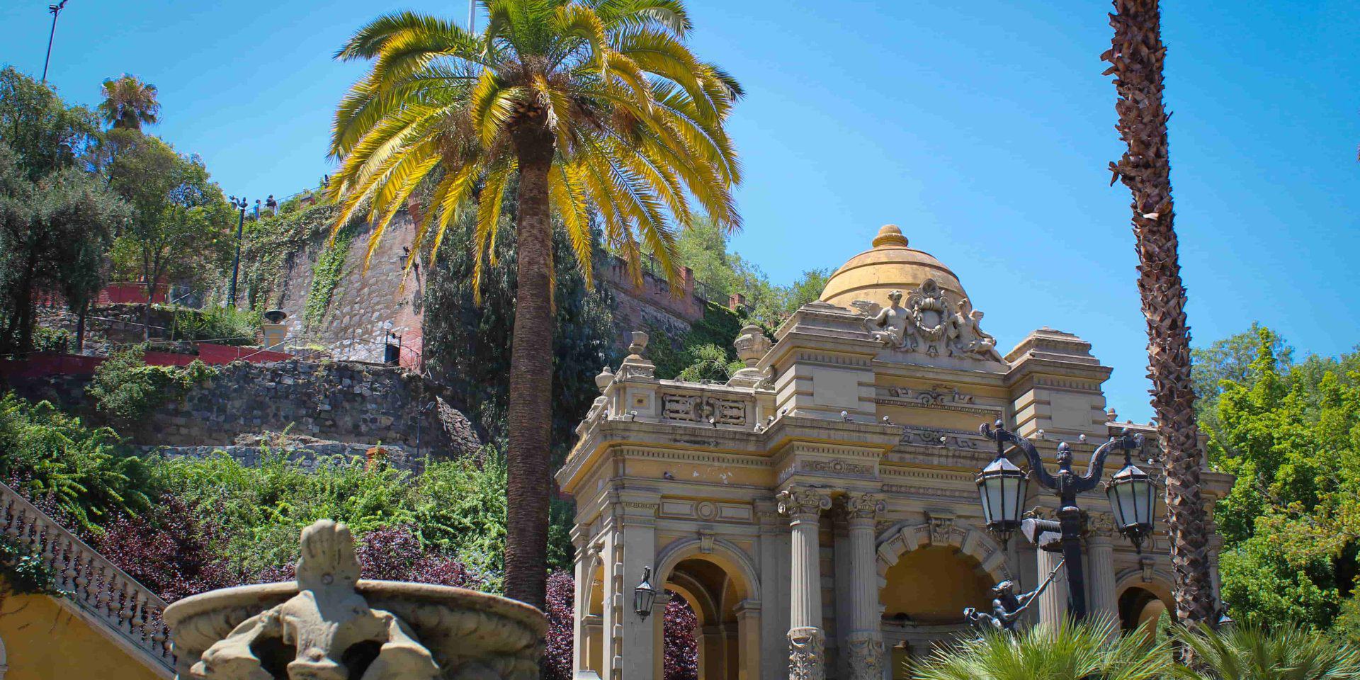 Historisches Wahrzeichen und Panoramablick in der Hauptstadt