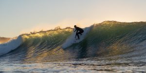 Surf en Chile: 7 destinos con olas perfectas