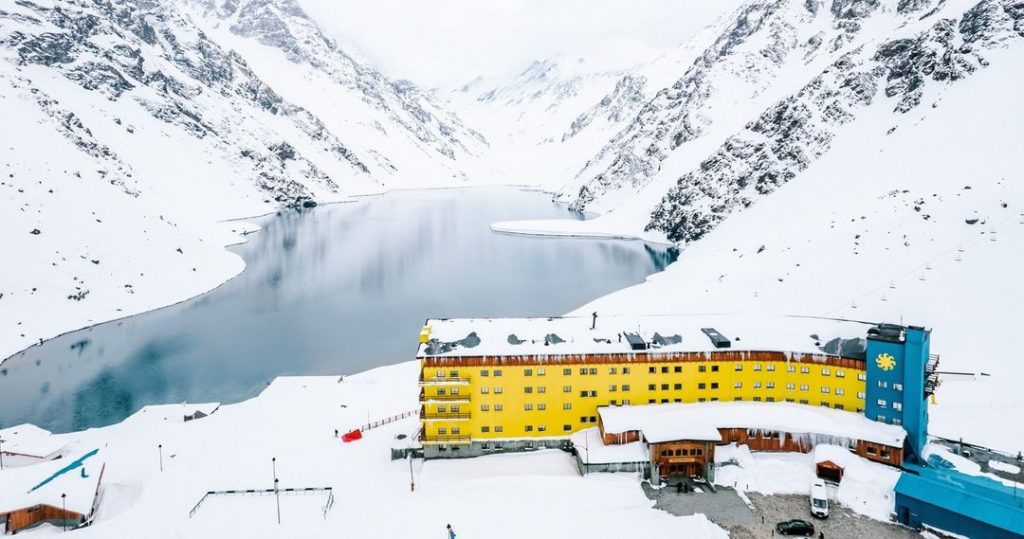 The New York Times elogia centros de ski de Chile: "La experiencia es íntima y agradable"
