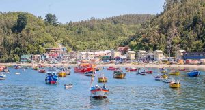 Caleta Tumbes e Chome