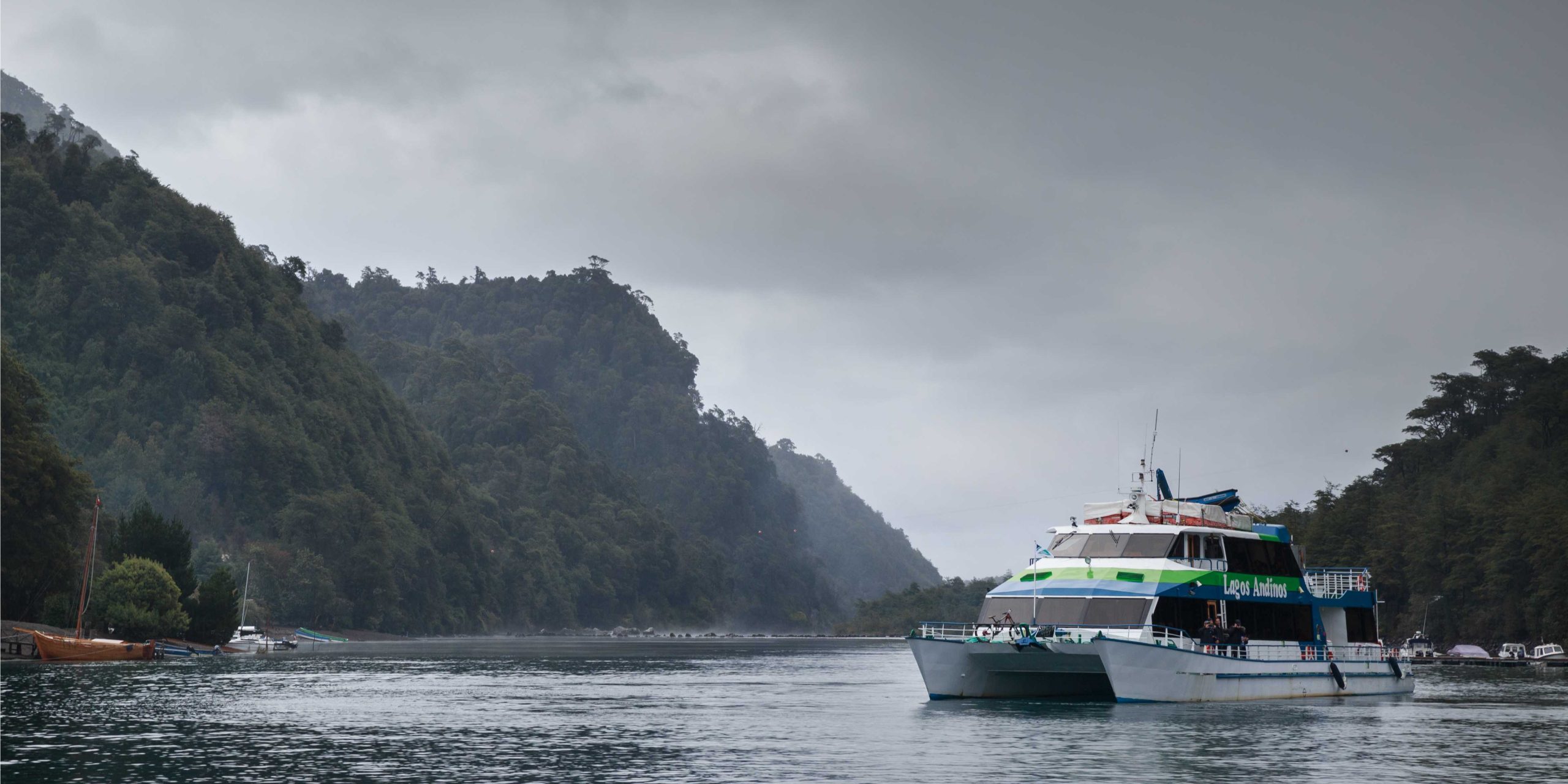Navegando entre Lagos y Volcanes