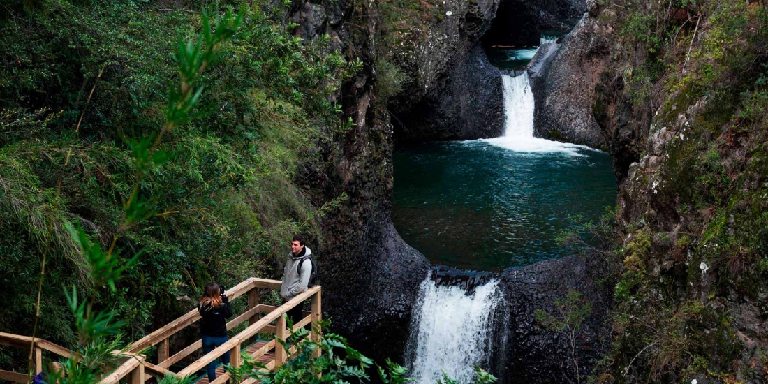 Aventura entre cascadas y senderos 