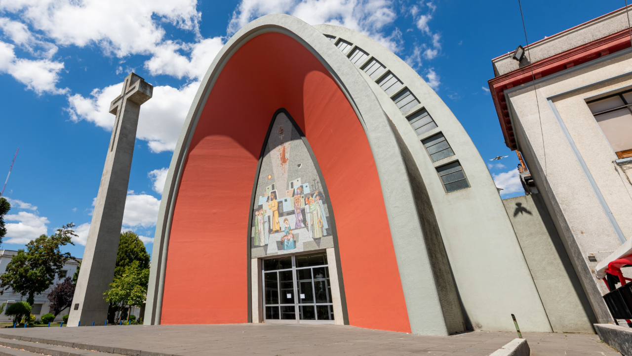 Chillán: arquitectura moderna y patrimonio urbano